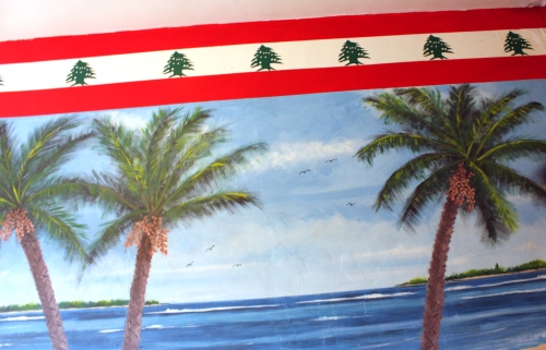 Glorious tropical wall mural.