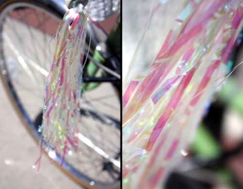 My 3rd grade self was drooling over these pretty handle bar streamers as we waited outside for a table at brunch. This bike even had a pretty white basket on the front. Want.