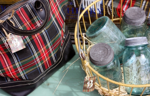 The vintage tartan bag made me swoon. Makes me want crispy fall weather. I might even haul out the breadmaker. 